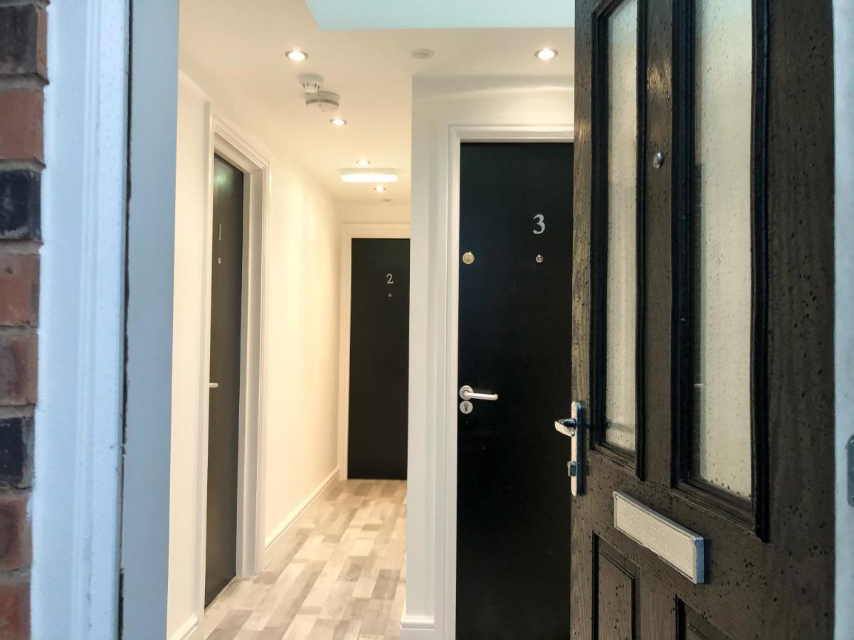 10Min To City - Free Parking - Private Studio - Contractor Friendly Manchester Esterno foto